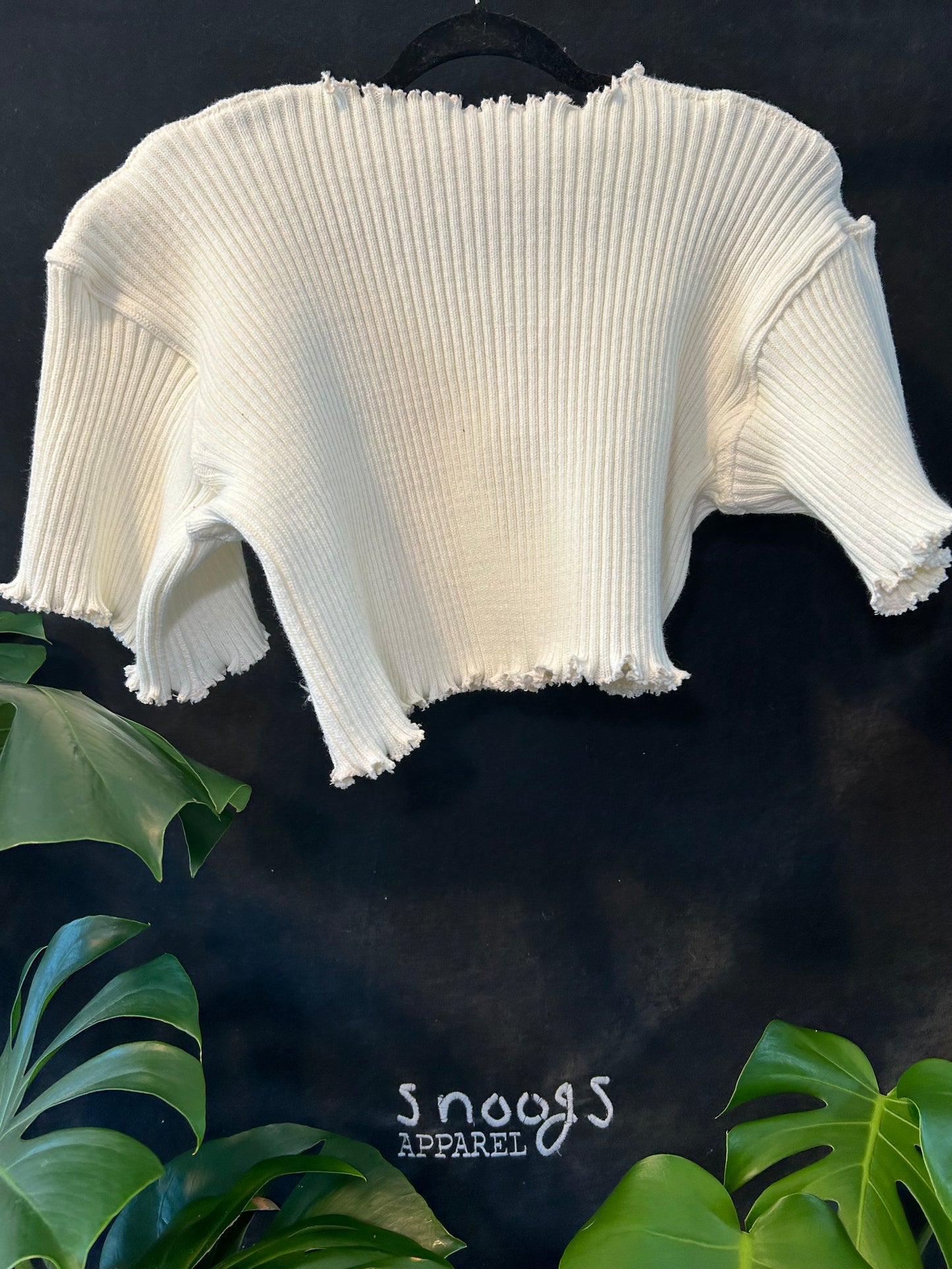 Chunky Lettuce Ribbed Sweater Cropped Top